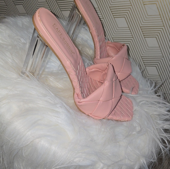 Cape Robbin Pink Mules - Picture 4 of 11